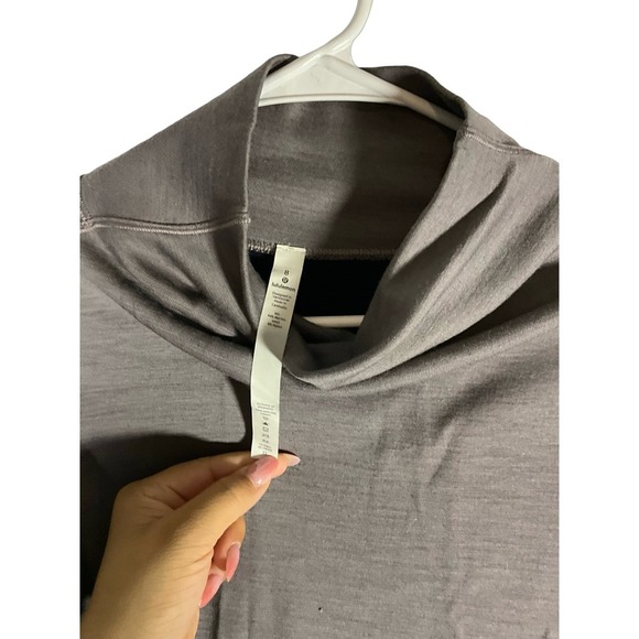 Lululemon Funnel Neck Pullover Long Sleeve Athleisure Top EGGPLANT Size 8 - Picture 2 of 4